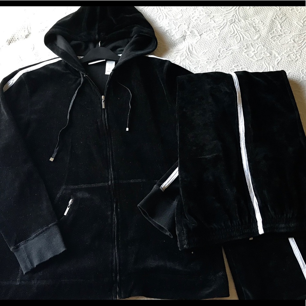 Liz Claiborne 2pc Velour Jog Set